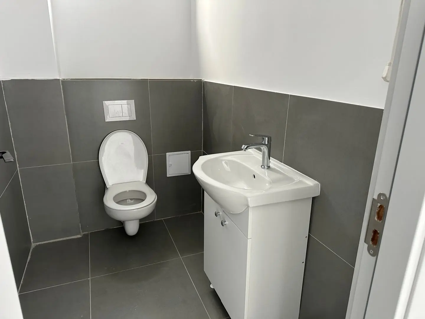 Hală și birouri în parc industrial, Rudeni — imaginea 3